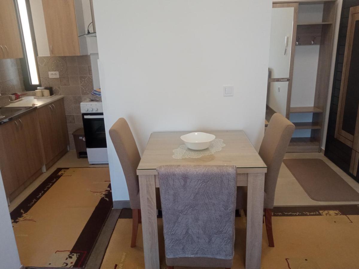 Apartman Ami Ulcinj Luaran gambar